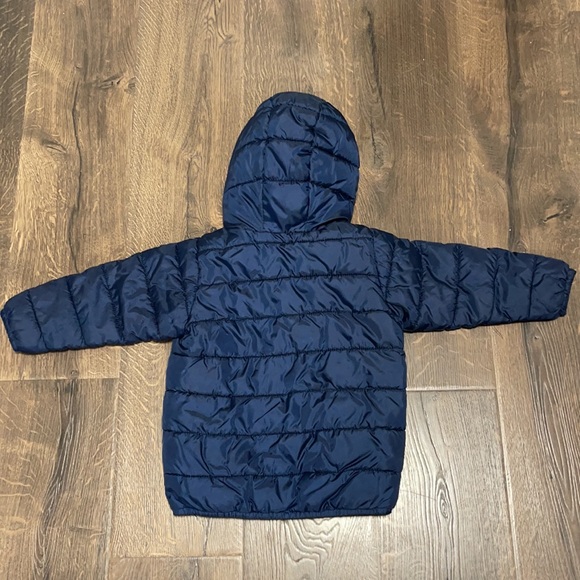 Children’s Place Puffer Coat - 3T - Picture 2 of 4